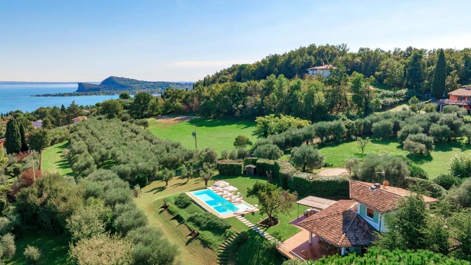 Villa Del Prato 8, Emma Villas location